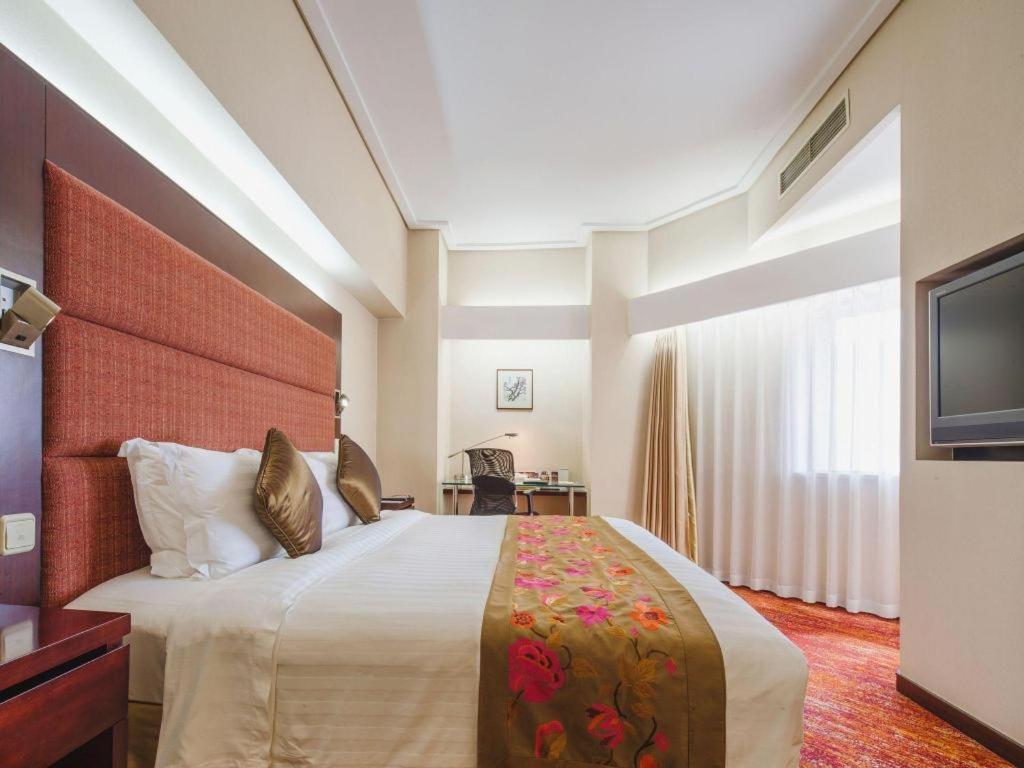 Dalian Grand Continent International Hotel Экстерьер фото