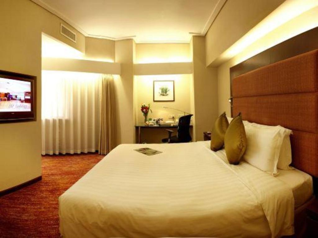 Dalian Grand Continent International Hotel Экстерьер фото