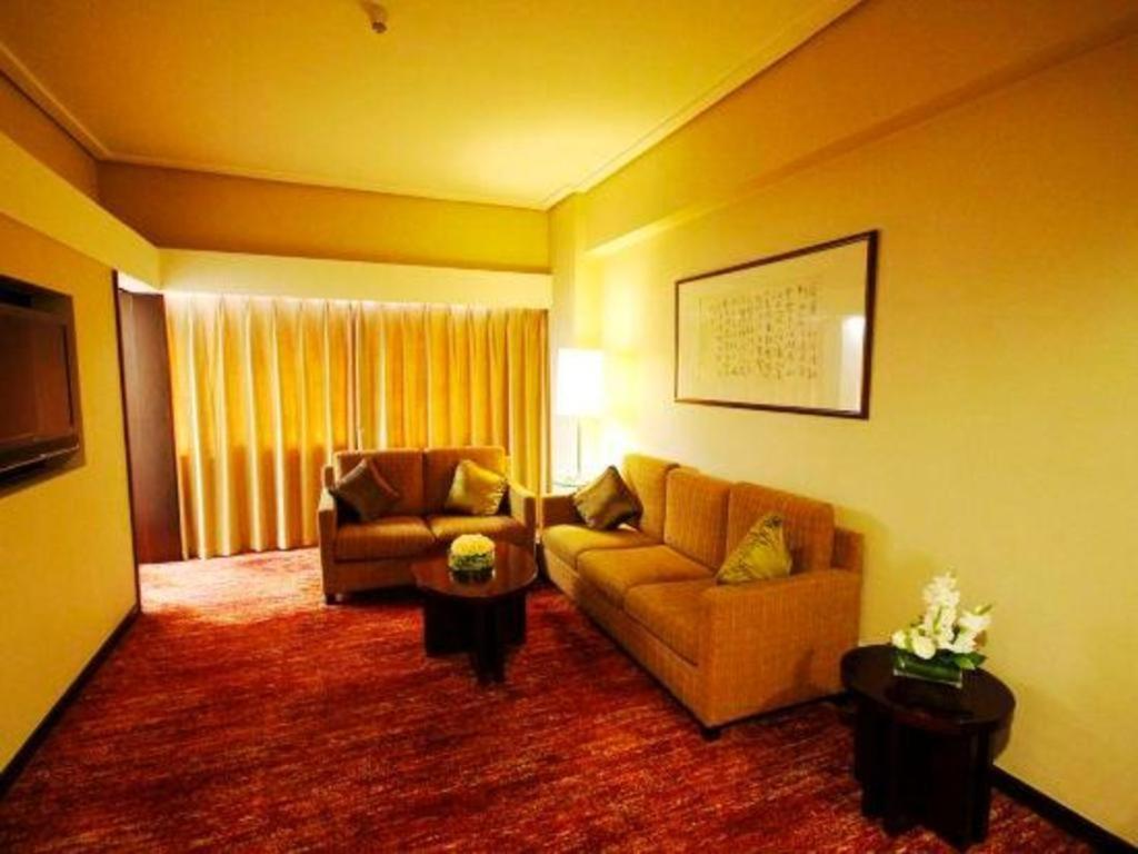 Dalian Grand Continent International Hotel Экстерьер фото