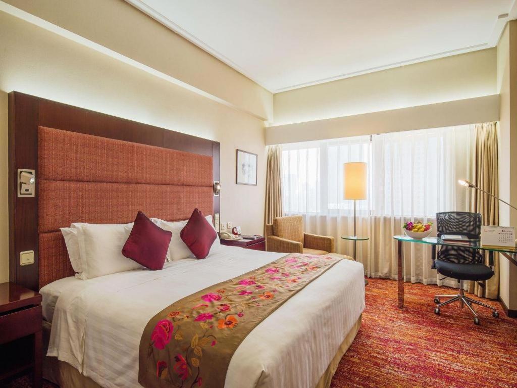Dalian Grand Continent International Hotel Экстерьер фото
