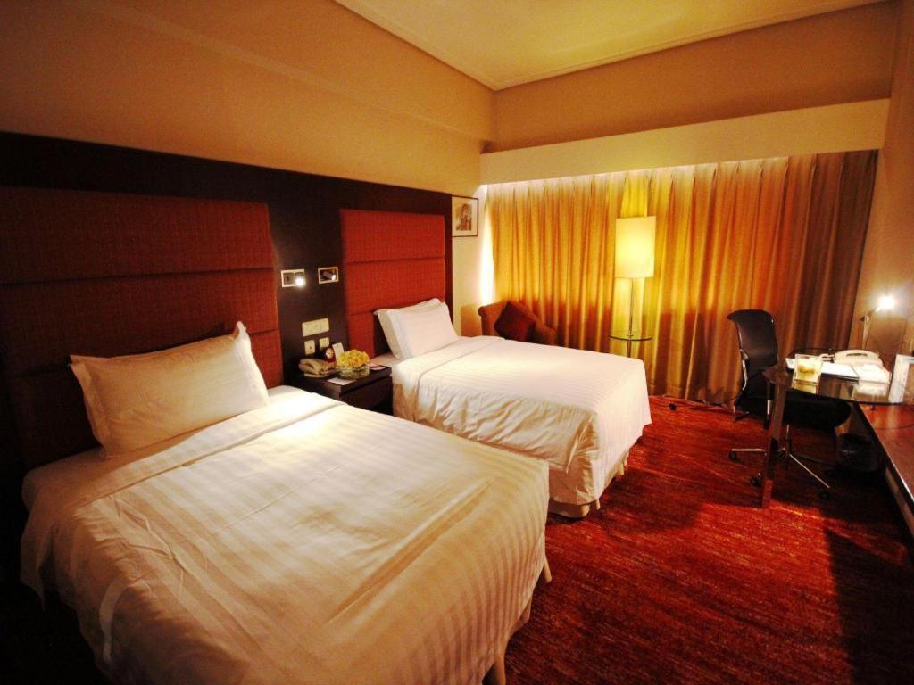 Dalian Grand Continent International Hotel Экстерьер фото