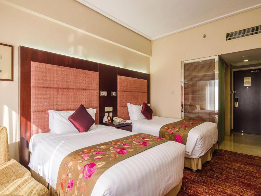 Dalian Grand Continent International Hotel Экстерьер фото