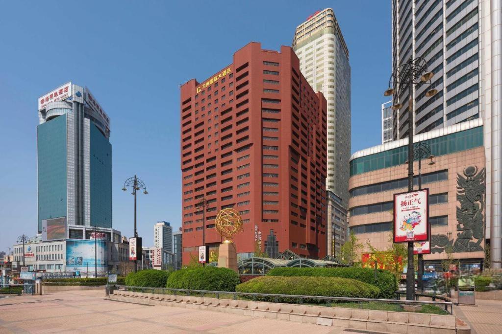 Dalian Grand Continent International Hotel Экстерьер фото