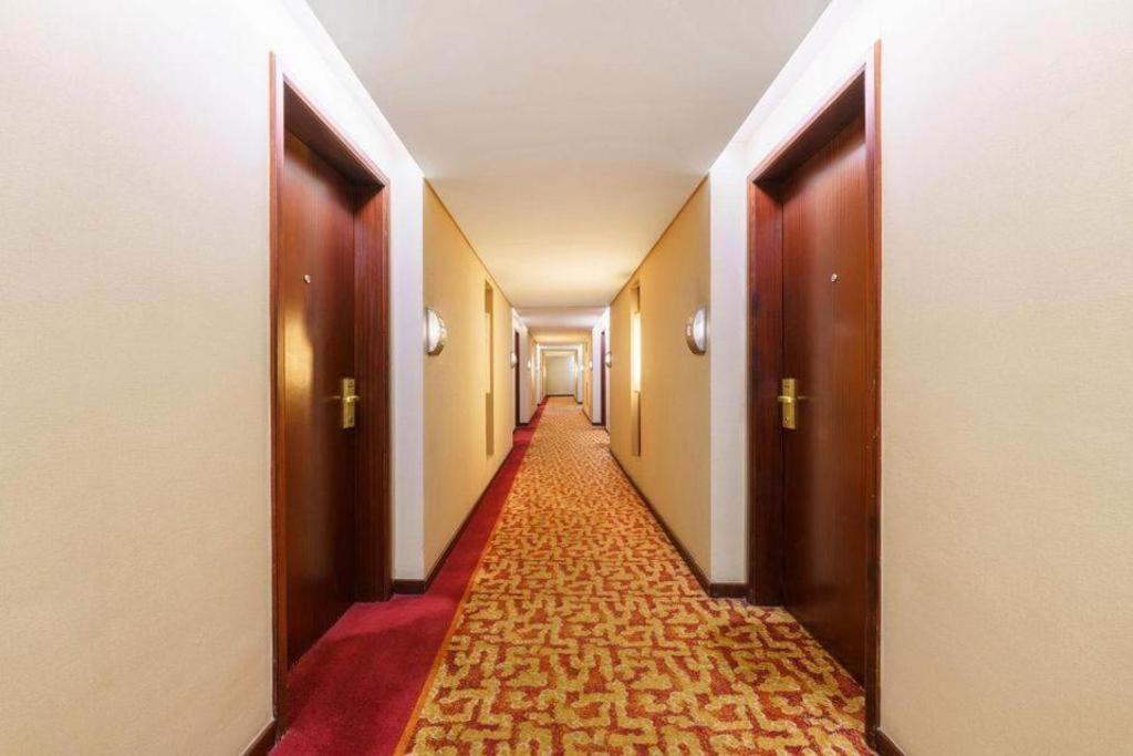 Dalian Grand Continent International Hotel Экстерьер фото
