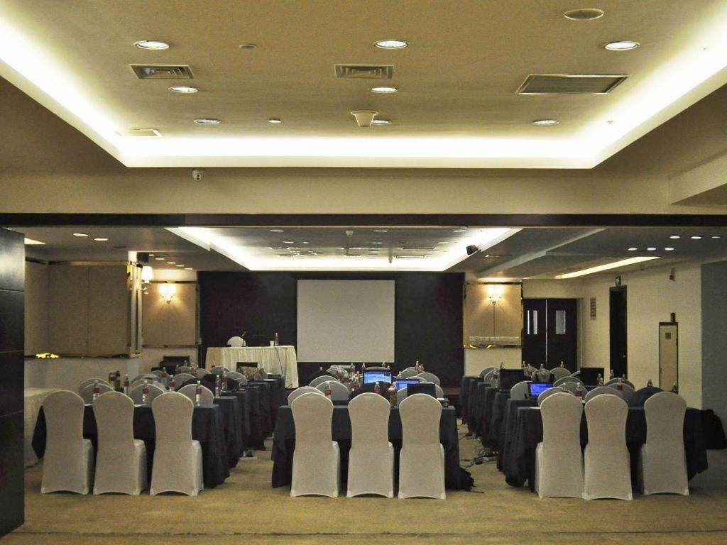 Dalian Grand Continent International Hotel Экстерьер фото